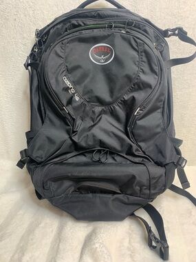 OSPREY Black Backpack with Subtle Green Accents